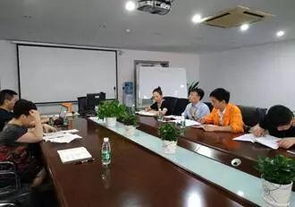 成都出臺(tái)全國首個(gè)《互聯(lián)網(wǎng)手機(jī)維修服務(wù)標(biāo)準(zhǔn)》，引領(lǐng)行業(yè)規(guī)范化發(fā)展